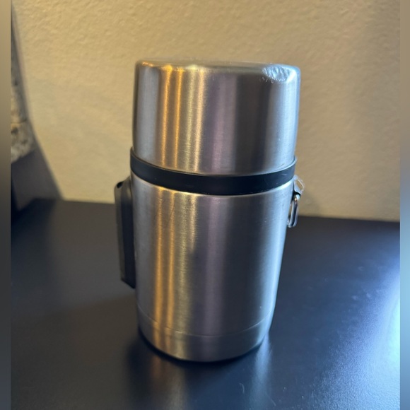 Stanley Food Jar 18 ounce vacuum insulated stainless steel - Picture 2 of 10